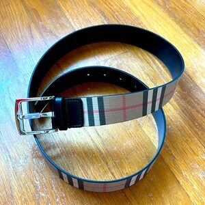 NWOT Burberry Men’s Signature Plaid belt
